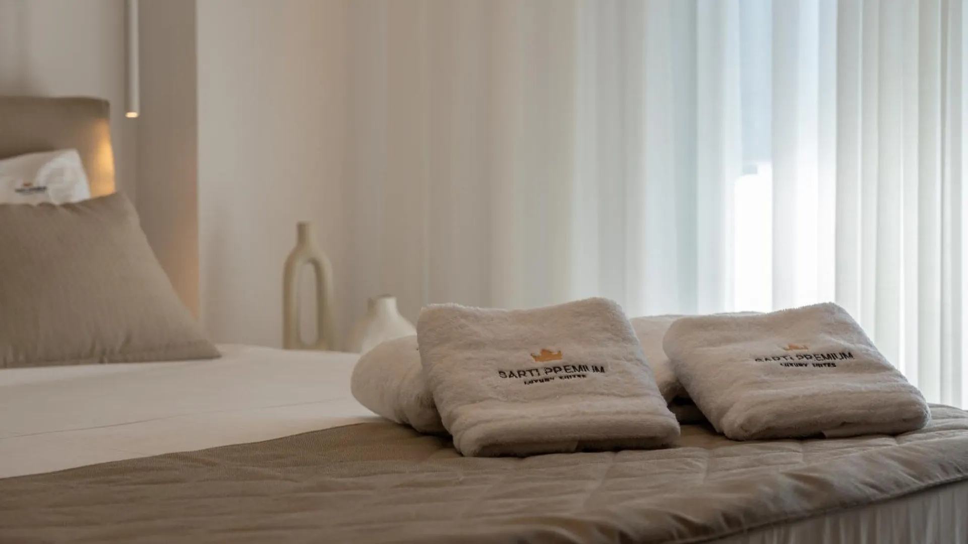 Sarti Premium Suites 0*,  Ελλάδα