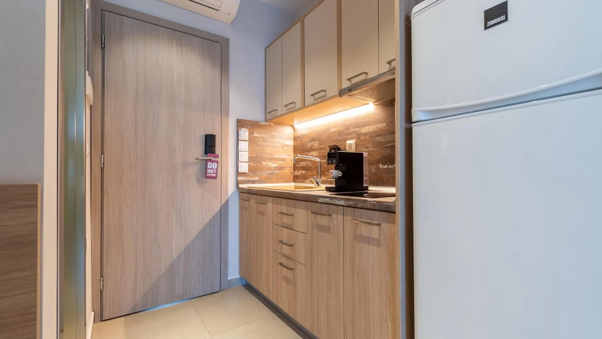 Sarti Premium Suites Apart Otel