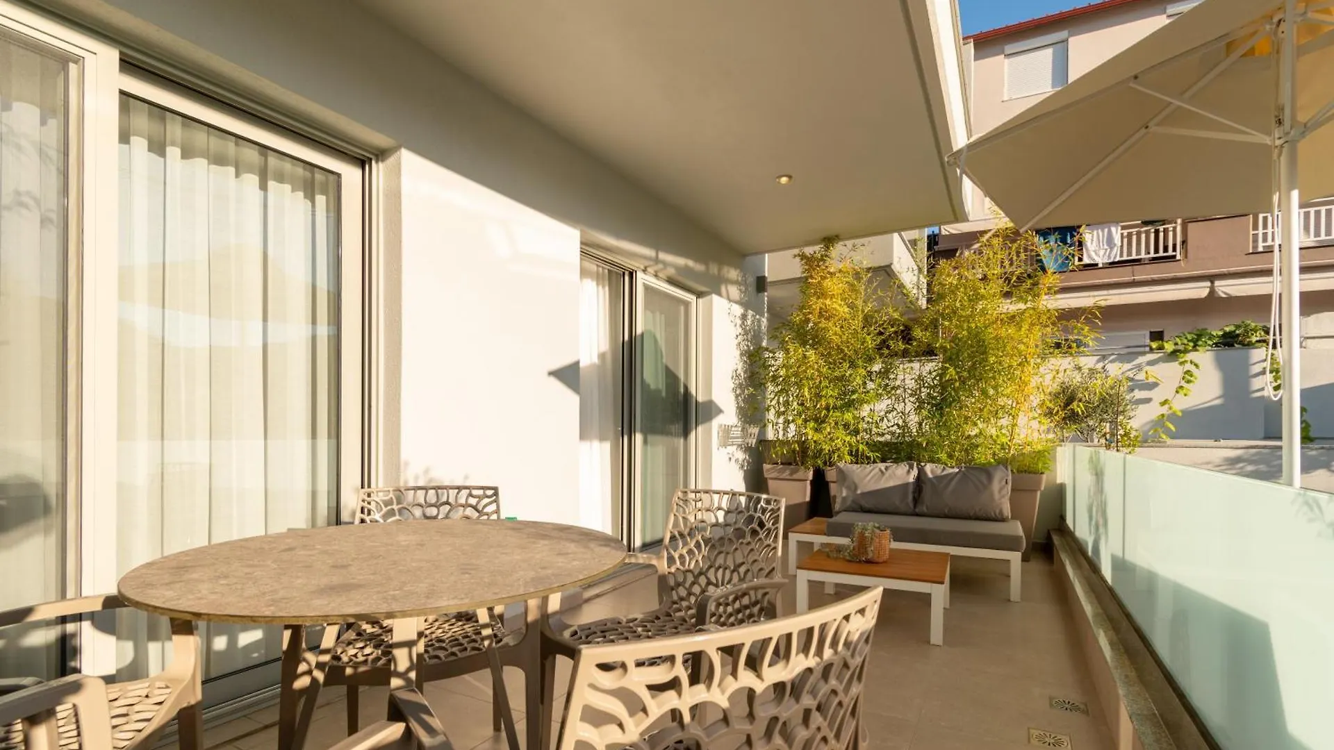 Sarti Premium Suites Yunanistan