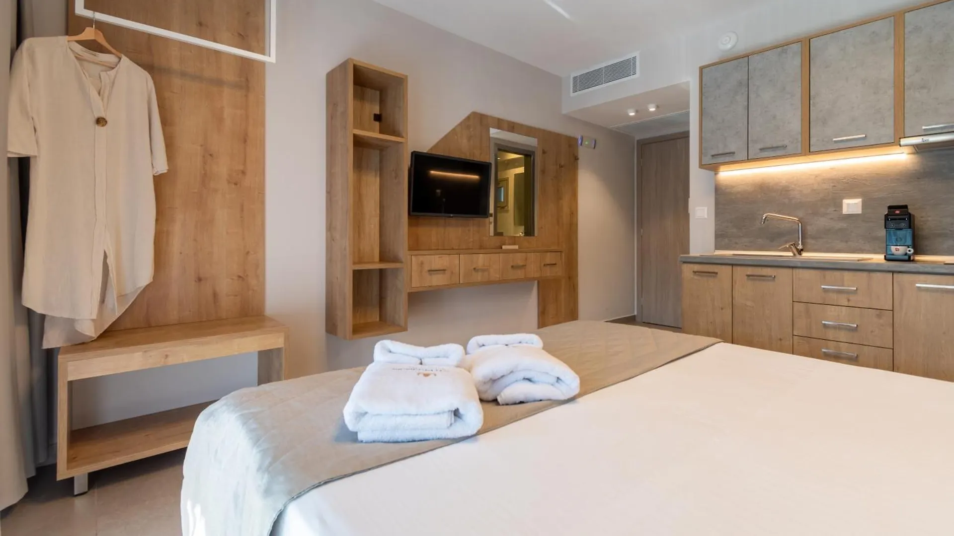 Apart Otel Sarti Premium Suites Yunanistan