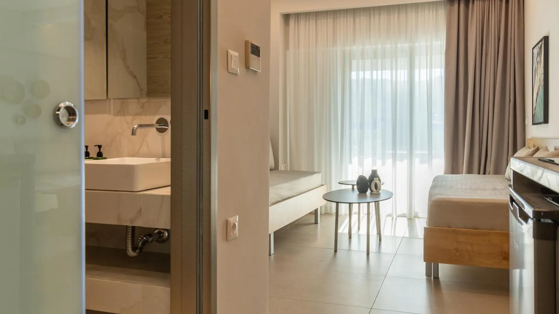 Sarti Premium Suites Apart Otel