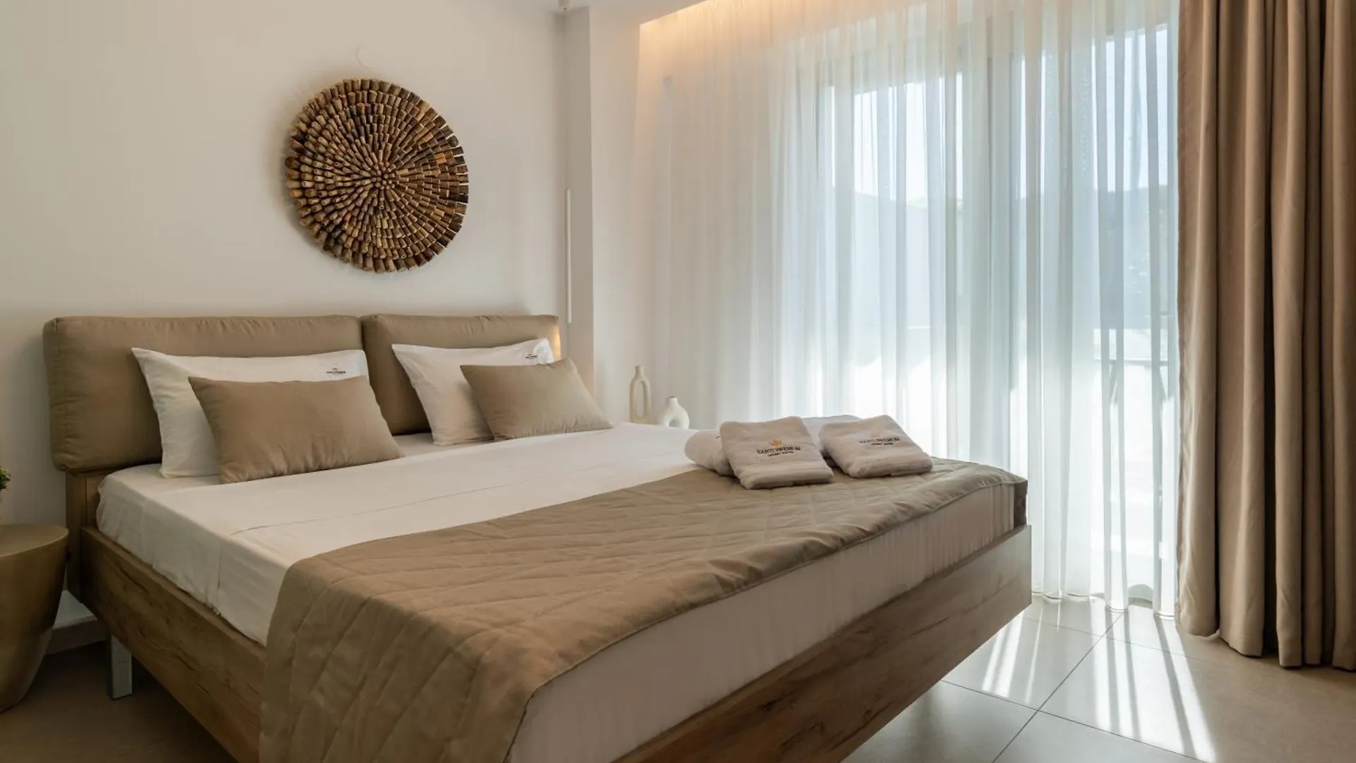 Aparthotel Sarti Premium Suites