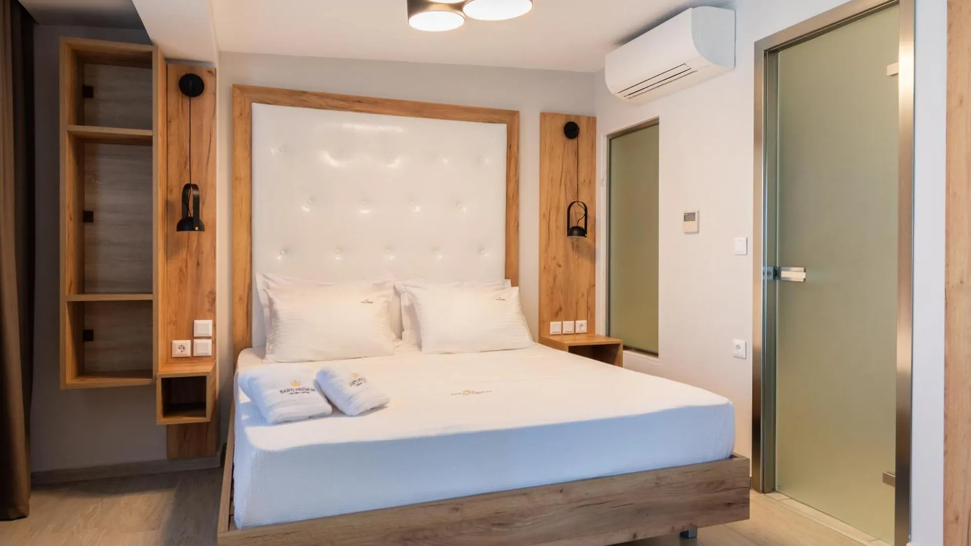 Aparthotel Sarti Premium Suites